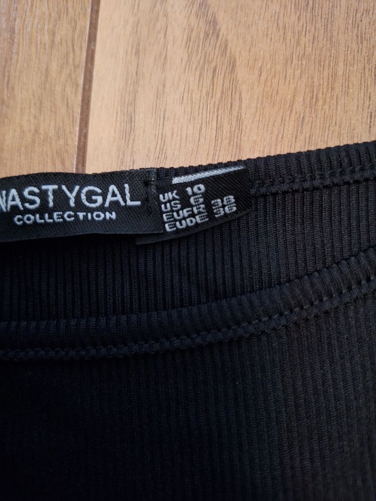 Damski komplet letni prążkowany rozm 38 Nastygal oversize.