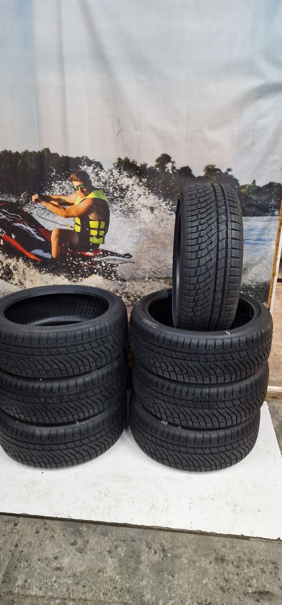 S22 4 x 225/40r18 Falken EuroWinter HS02 Pro 92V XL opony zimowe demo