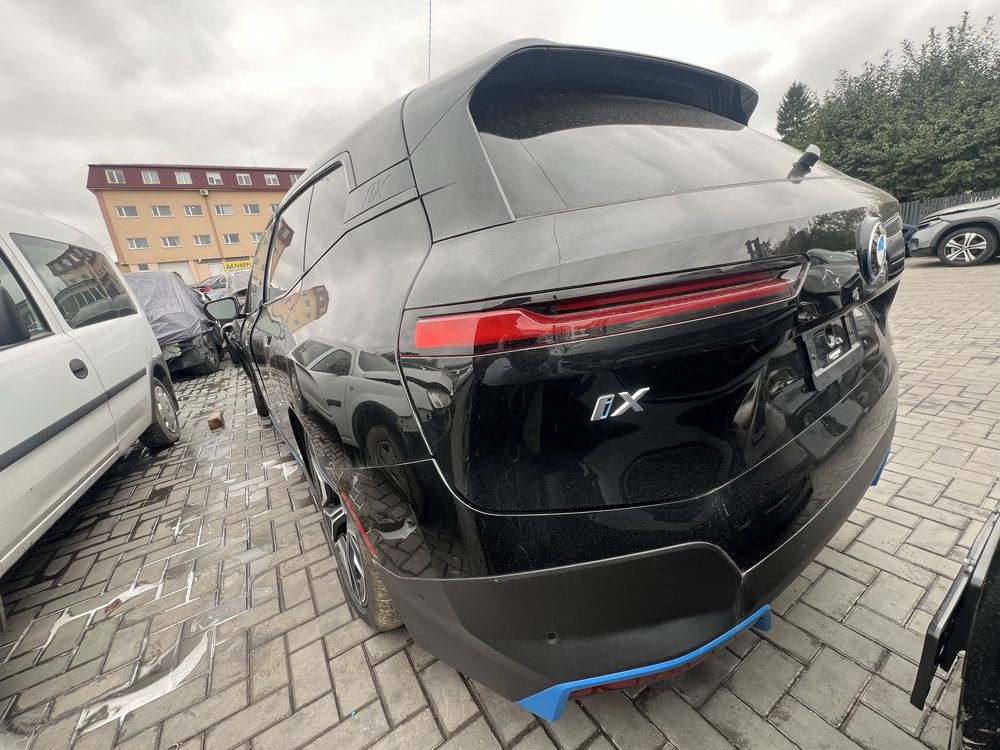 Кришка багажника BMW IX В НАЯВНОСТІ ляда скло фонарі камера бампер іх