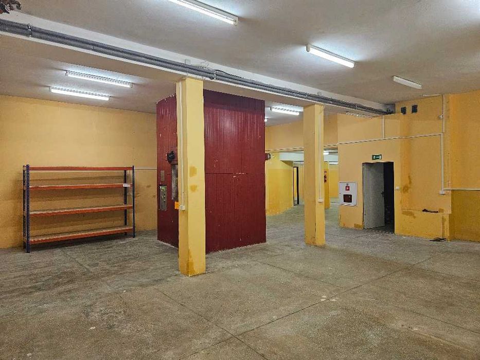 Pomieszczenie magazynowo produkcyjne 200m2