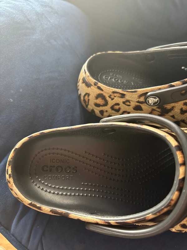 Crocs Baya Lamparci wzór w9 40-41 Nowe