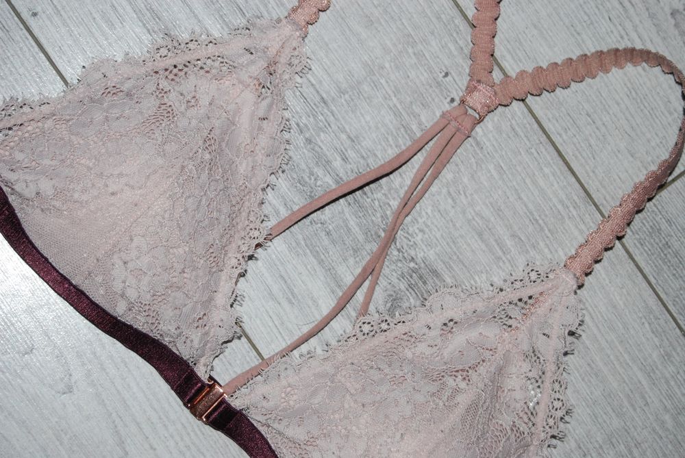 Biustonosz Topshop 70B/C 38 zapinany z przodu