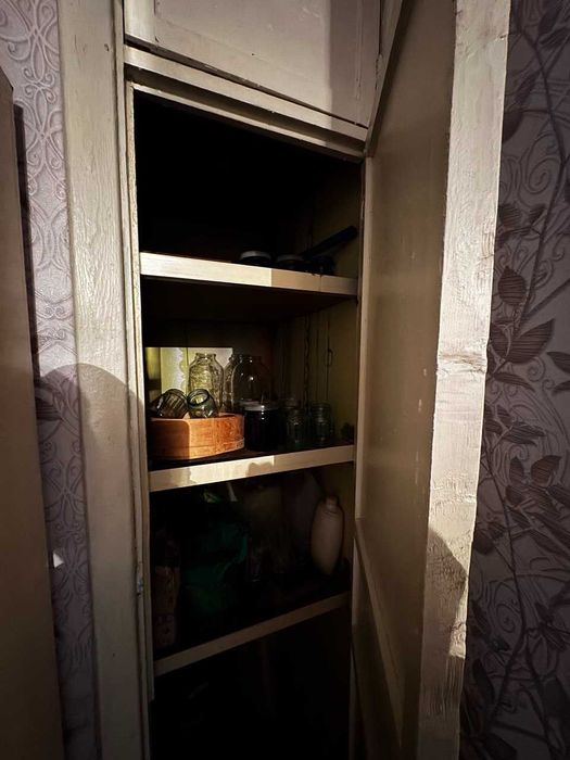 Продаж 2-кімнатної квартири на Виставці, вул. Зарічанська