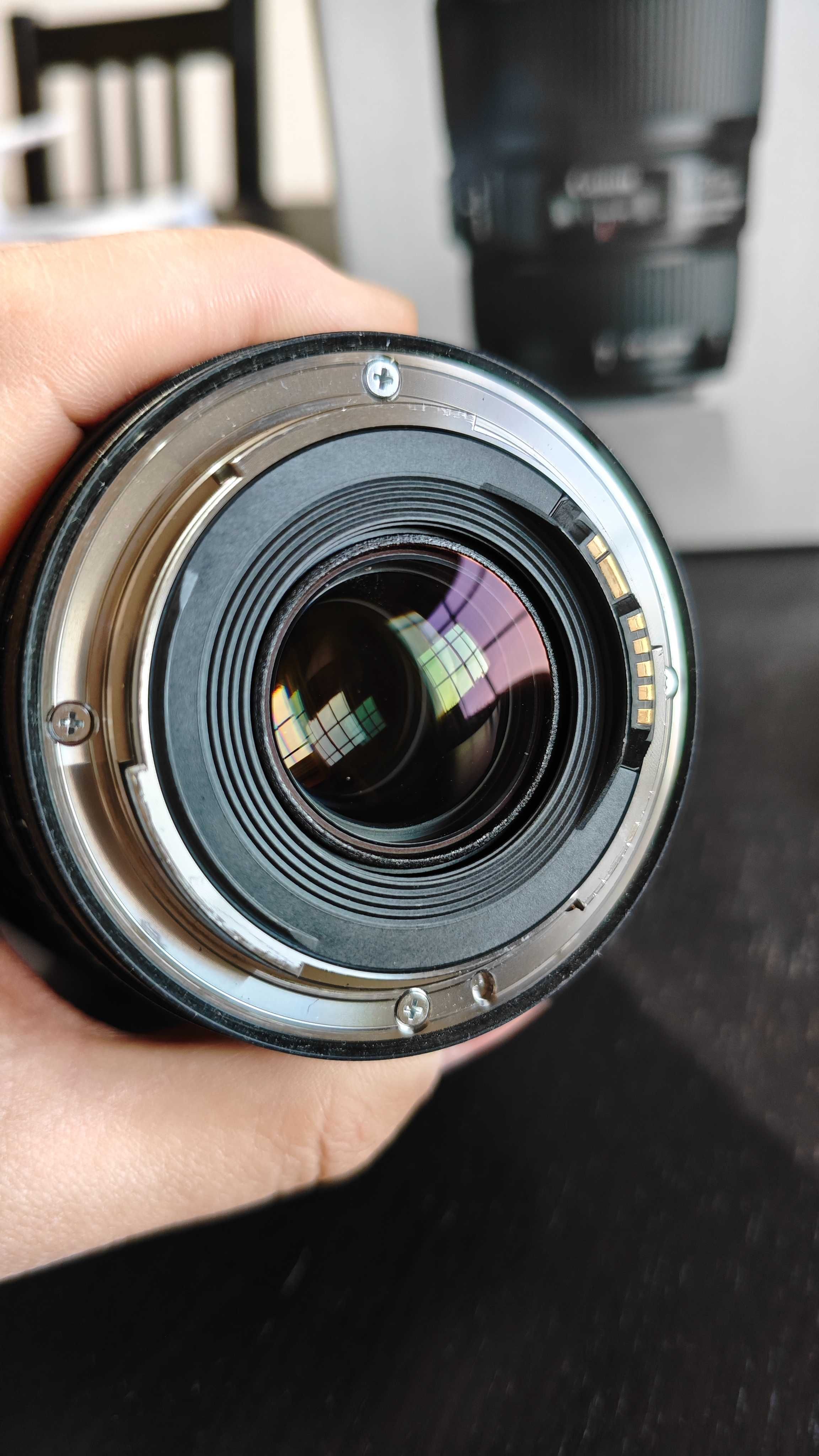Canon EF 16-35 f/4 IS USM Como Nova