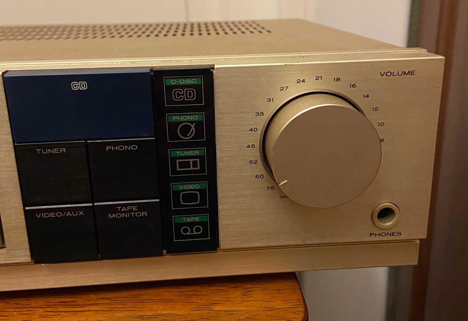 Усилитель Marantz PM 340