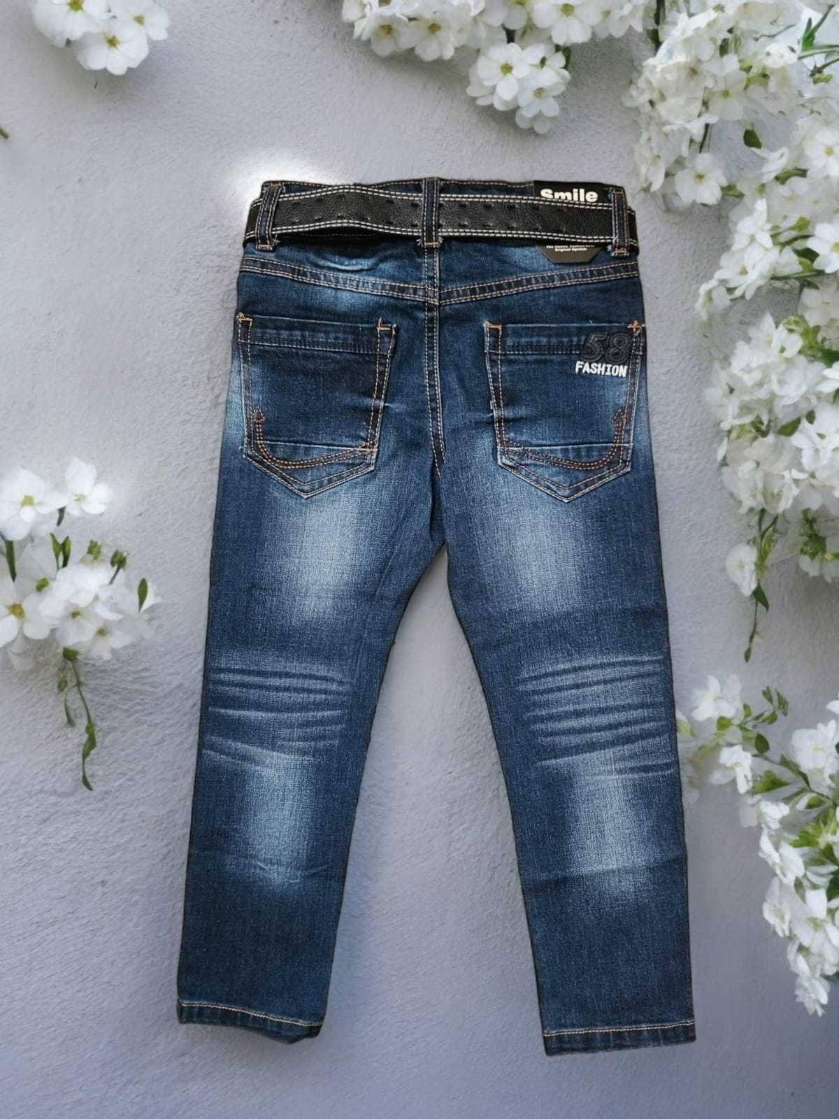 Eleganckie jeansy z przetarciami dla chłopca 10 lat