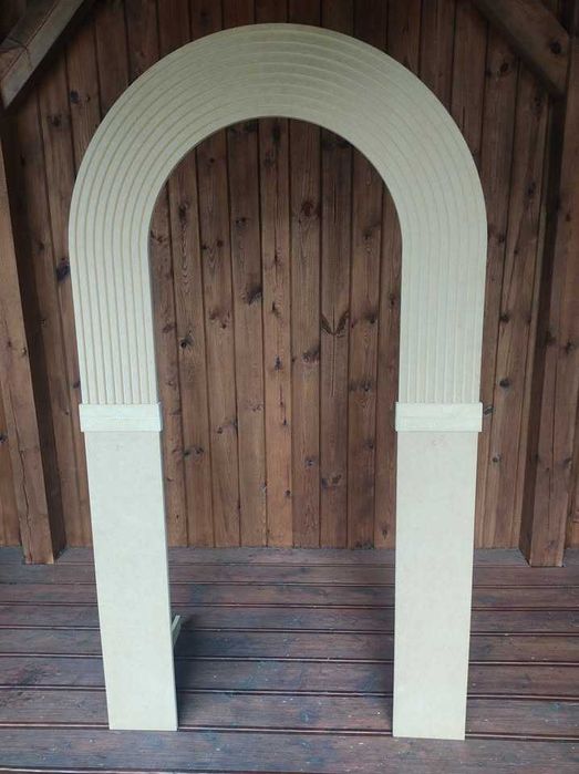 Ścianka dekoracyjna/Łuk częściowo ryflowany