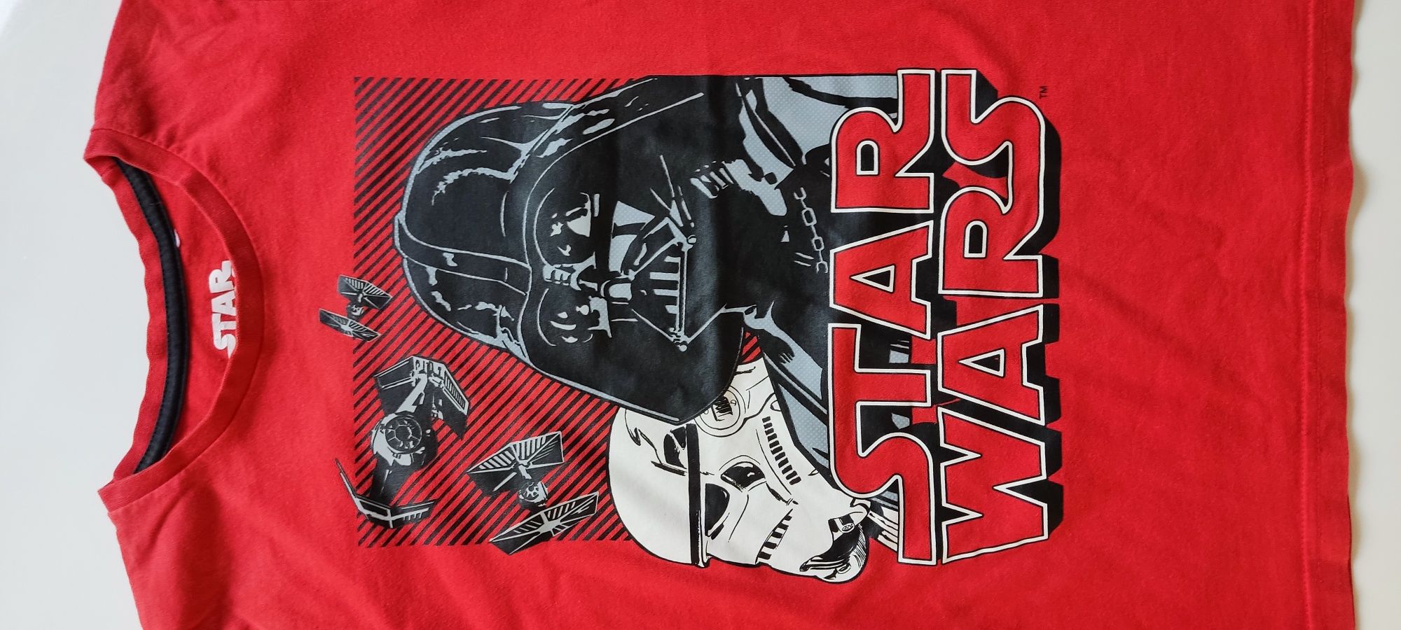 T-shirt chłopięcy czerwony Star Wars R.134