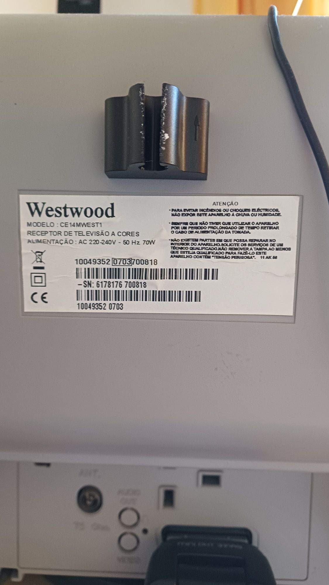 Precisa de uma pequena TV com TDT, Westwood