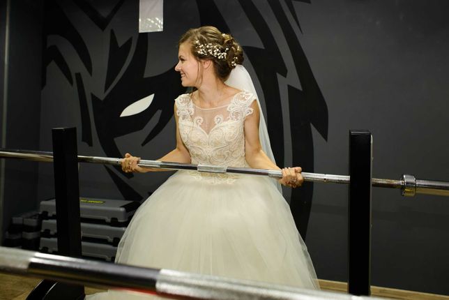 Королівська весільна сукня розмір S-M