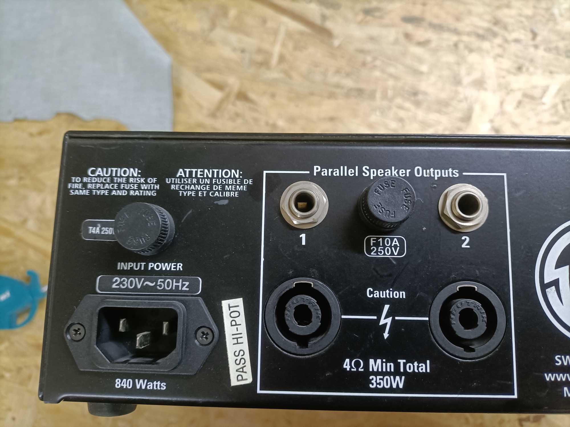 Wzmacniacz basowy SWR CORONA USA 4OHM 350w