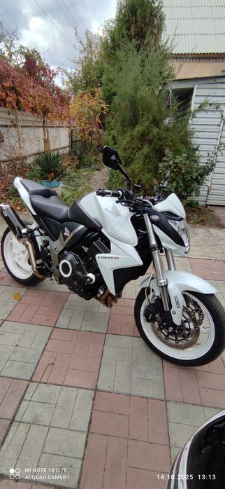 Продам мото СВ1000R