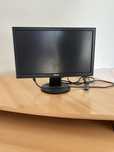 Monitor 18 cali.