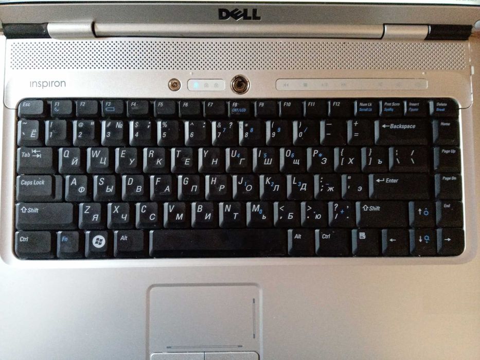 полностью рабочий надежный ноутбук Dell Inspiron в отличном состоянии