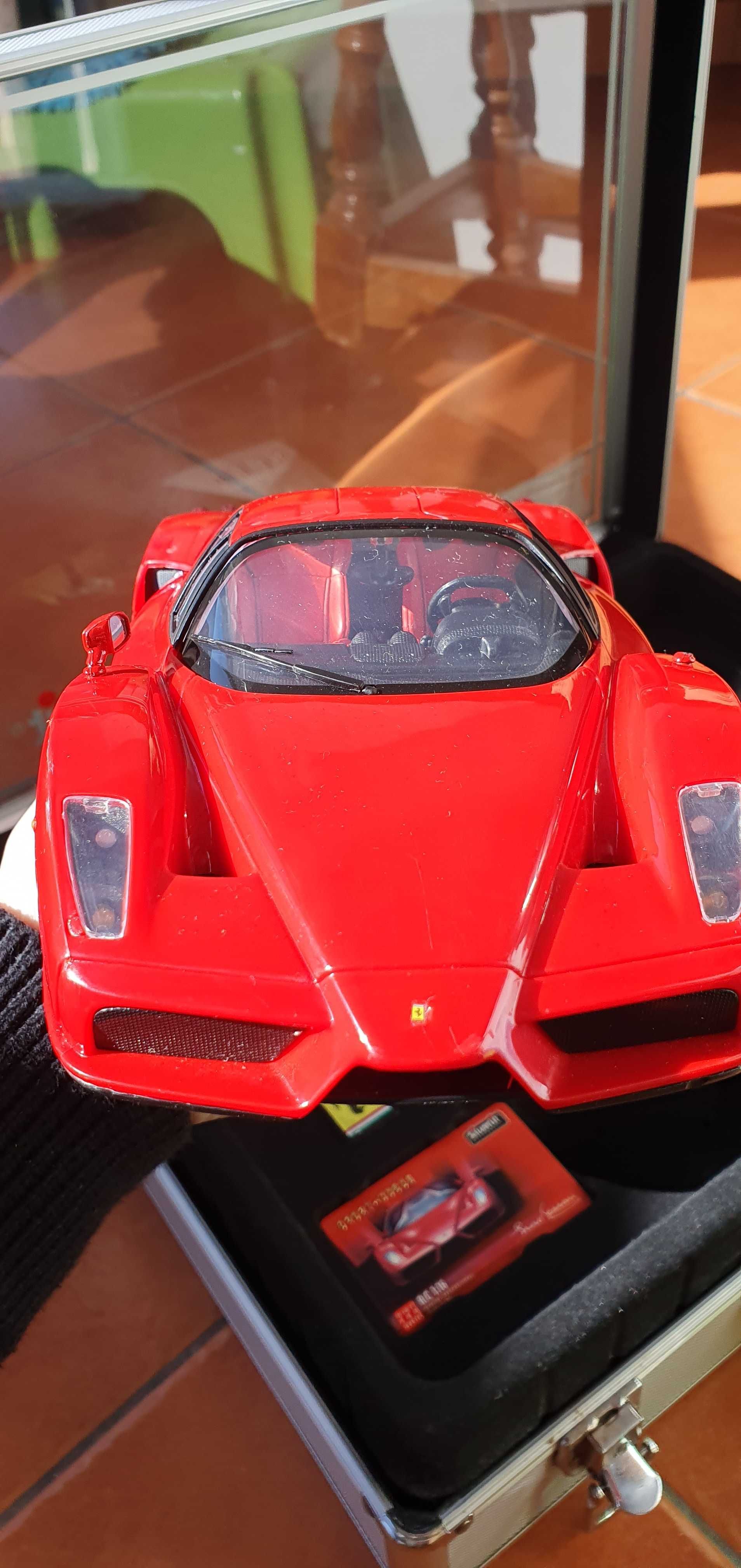 Miniatura Ferrari Enzo 1/16 Telecomandado