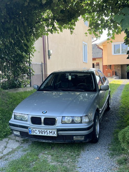Продам BMW 325 2.5TD