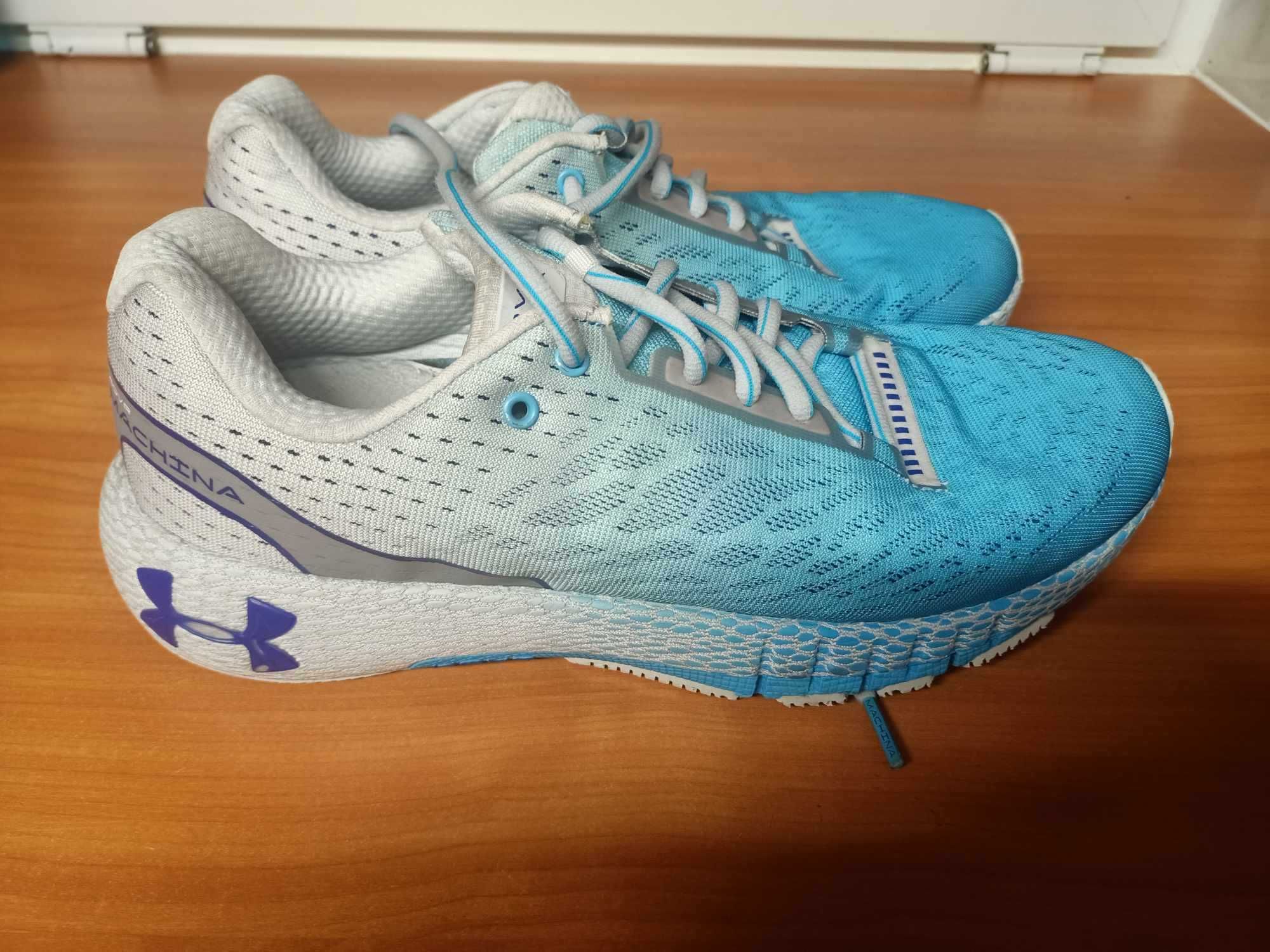 Under Amour Hovr Machina 2 Bluetooth Buty Sportowe