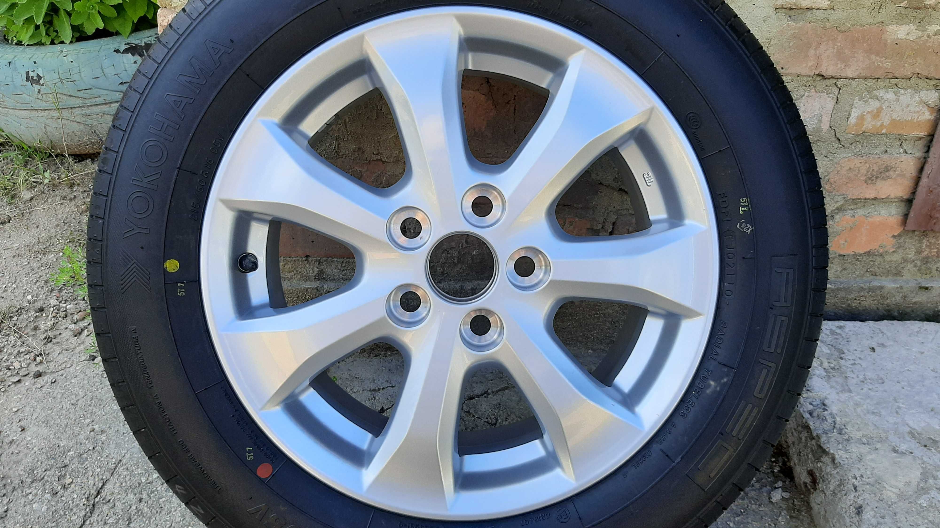 Диск Toyota Camry 5x114.3 R16 новий оригінальний 1 шт