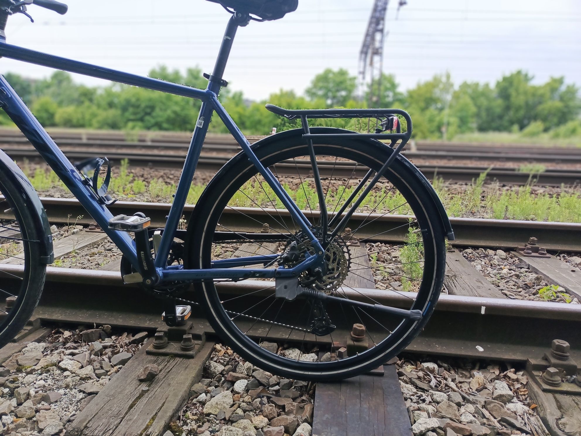 Rower trekkingowy KTM • SRAM • dynamo • hamulce hydrauliczne Shimano