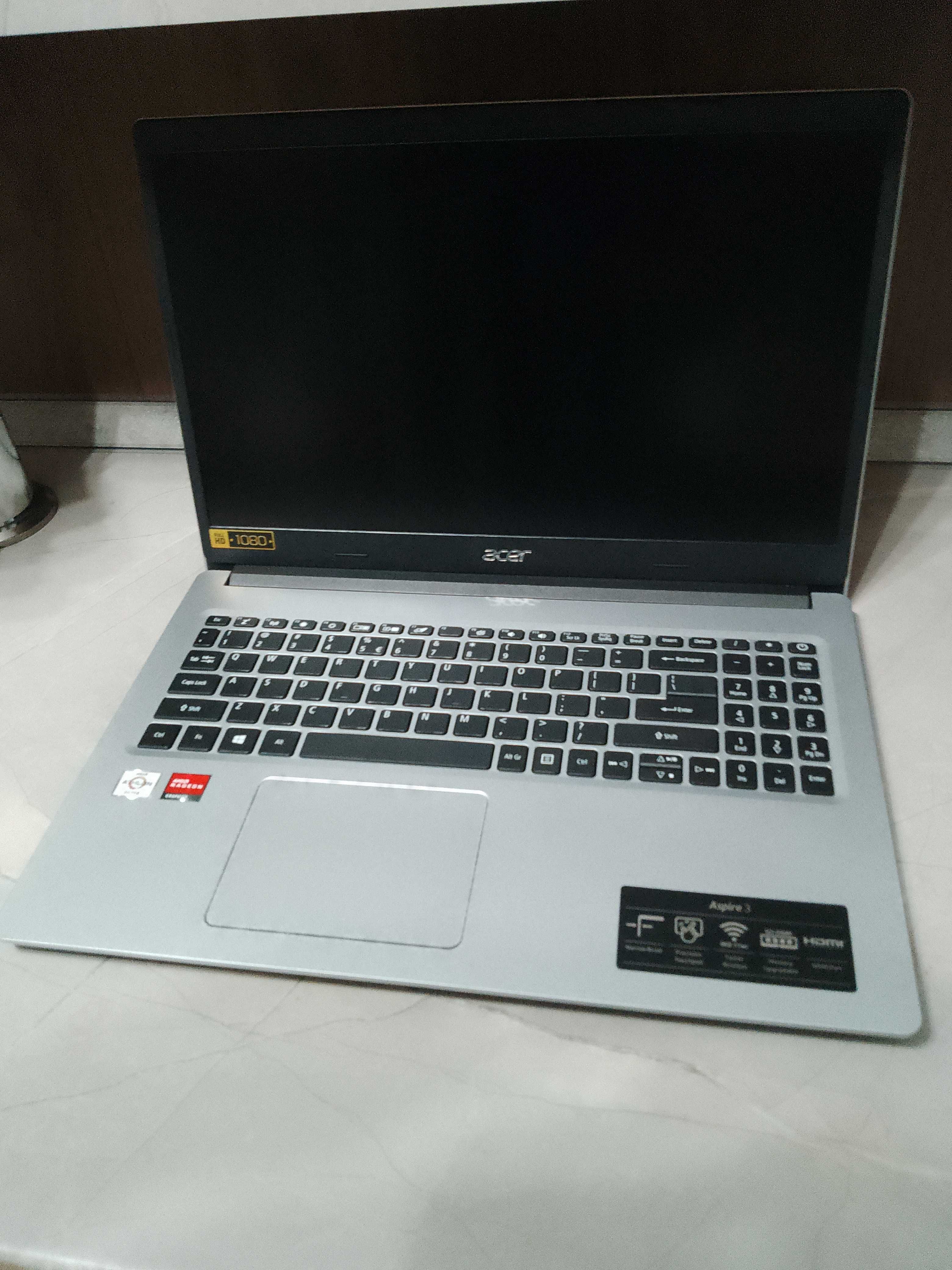 laptop Aspire 3 Athlon prawie nowy