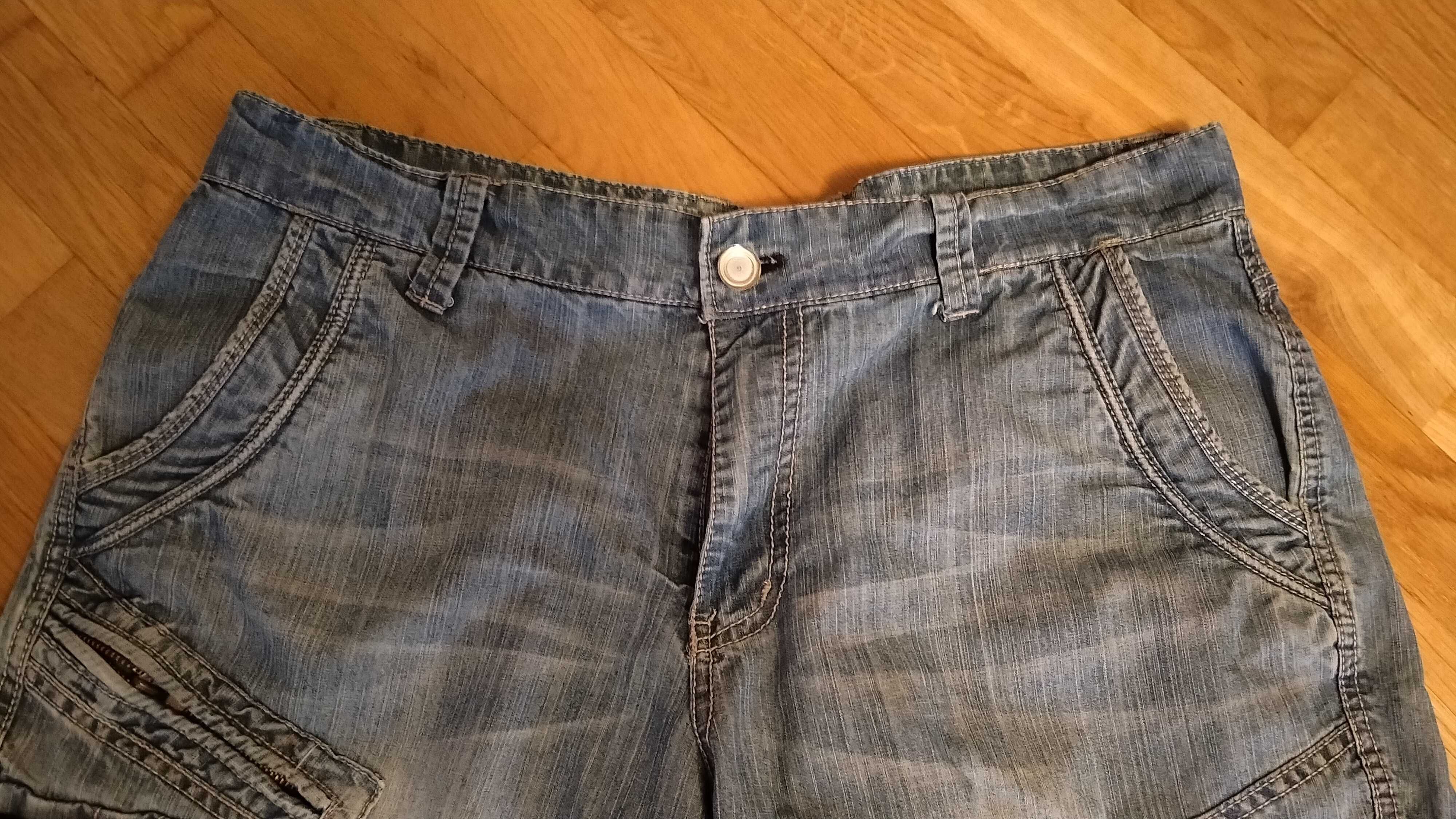 Krótkie spodenki męskie, jeansowe z kieszeniami, Stan BDB, Polecam