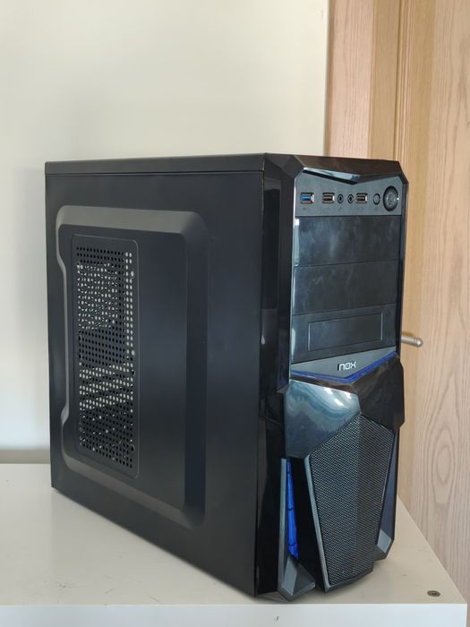 Caixa de PC marca NOX