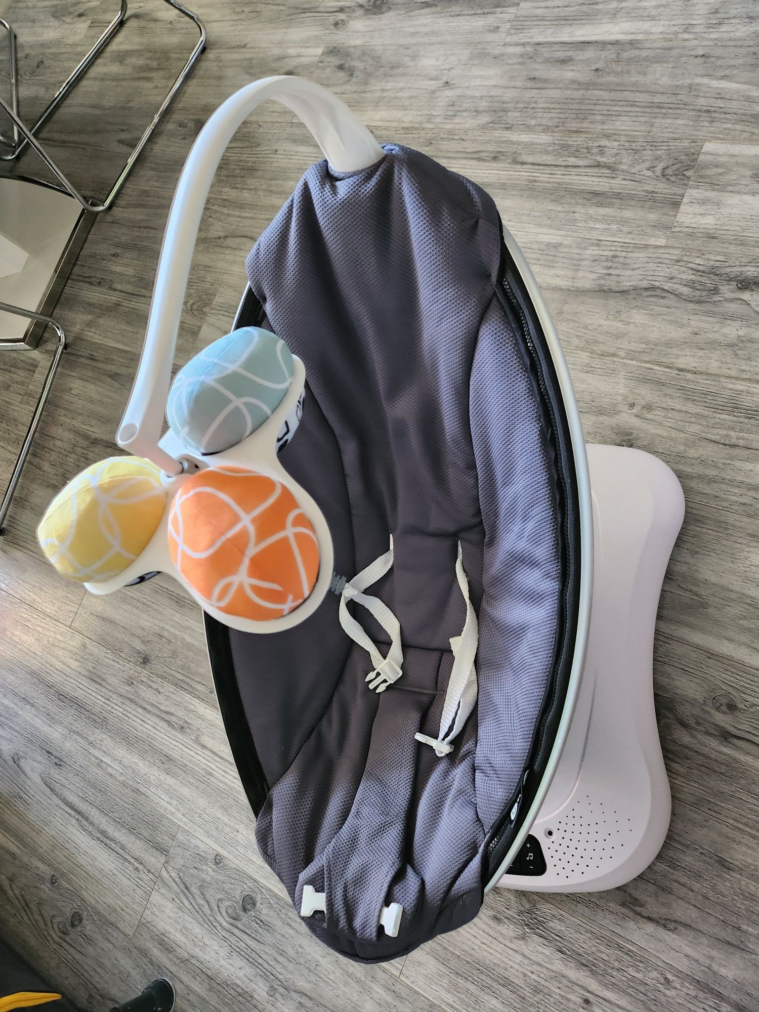 Leżaczek/ Bujaczek 4moms mamaRoo 4 Cool Mesh Dark Grey