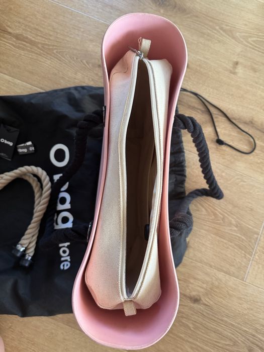Duza torebka O bag, pudrowy roz, 2 rodzaje uchwytow, wklad bezowy