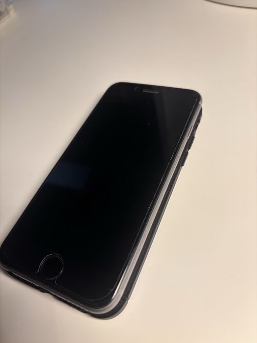 Iphone 6s srebrny + etui
