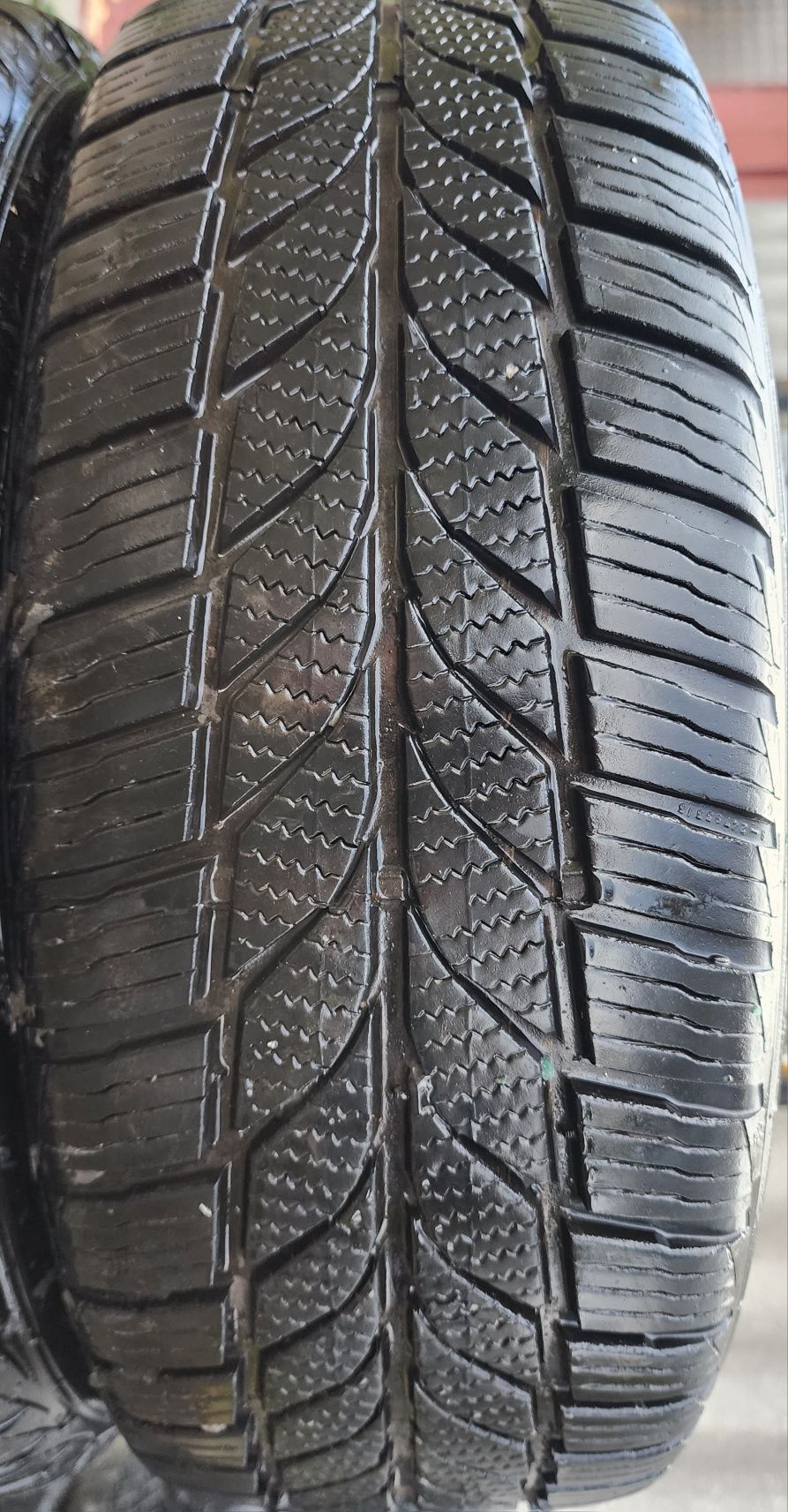 Гума зимова 205/55r16 з дисками 5×112 6j×16 et42 volkswagen Skoda audi