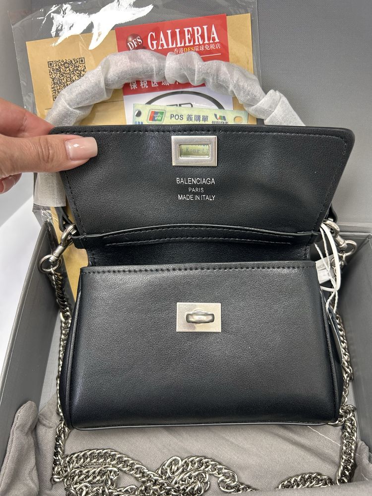 Сумочка в стилі Balenciaga