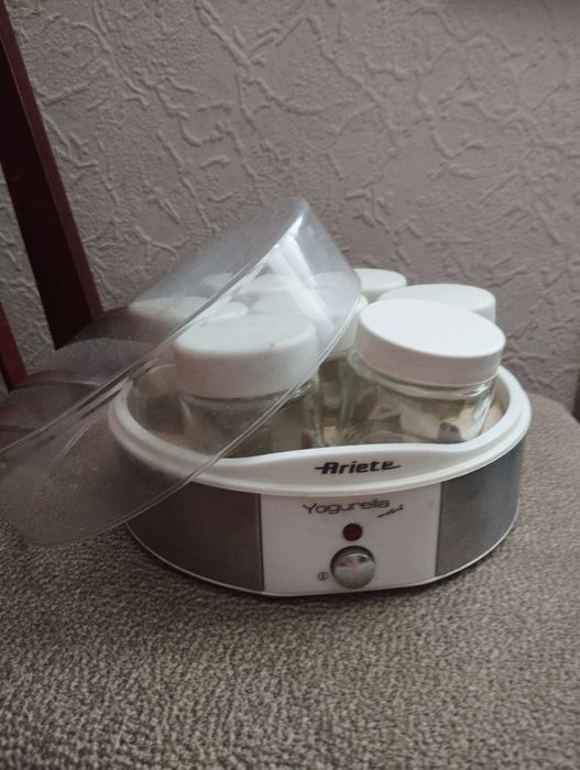 Йогуртниця електрична