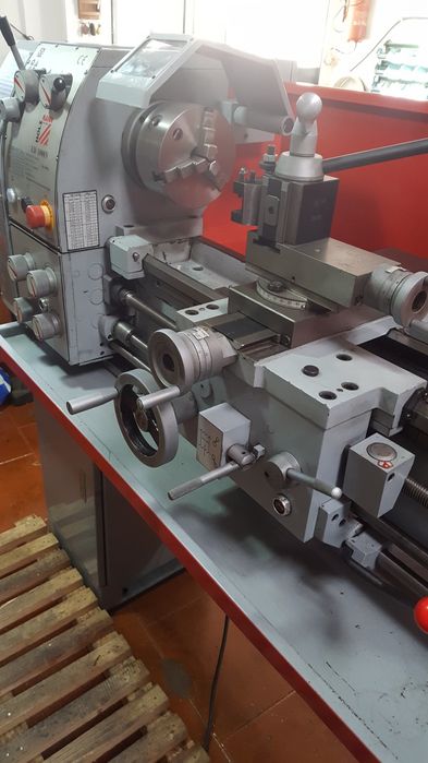 Tornearia Mecânica. Serviços técnicos de metalomecânica.