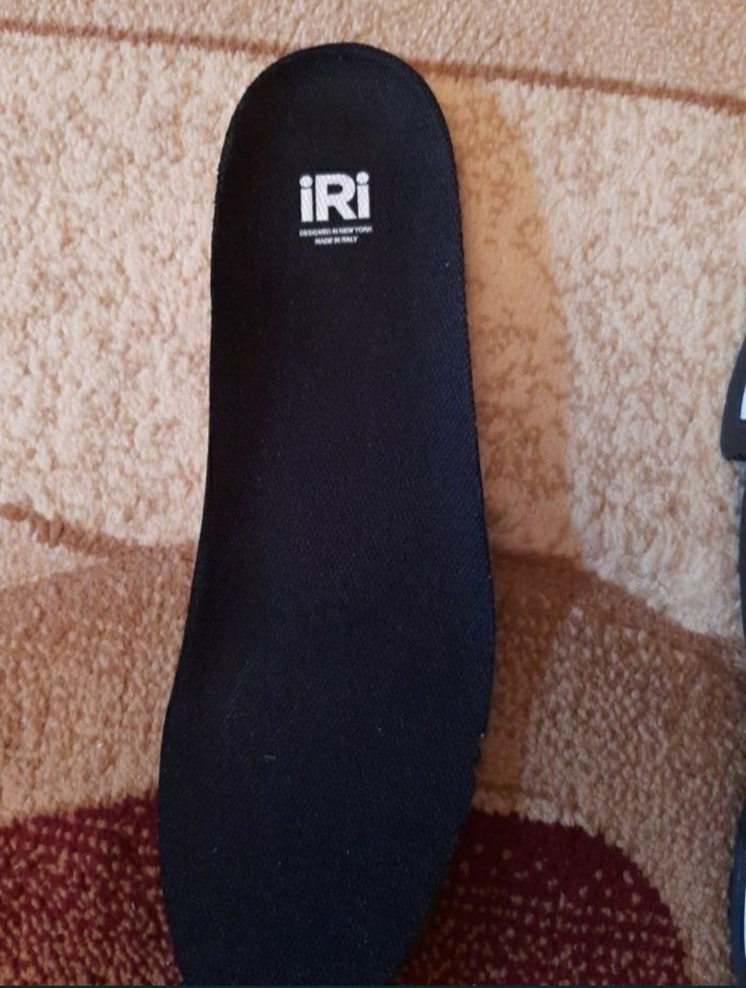 Кроссовки, сникерсы Iri,made in Italy стелька 26,5 см.
