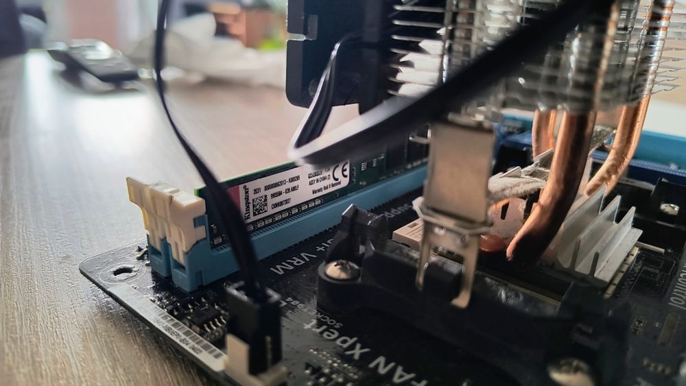 Płyta główna Asus z procesorem AMD A8 i DDR3 4gb