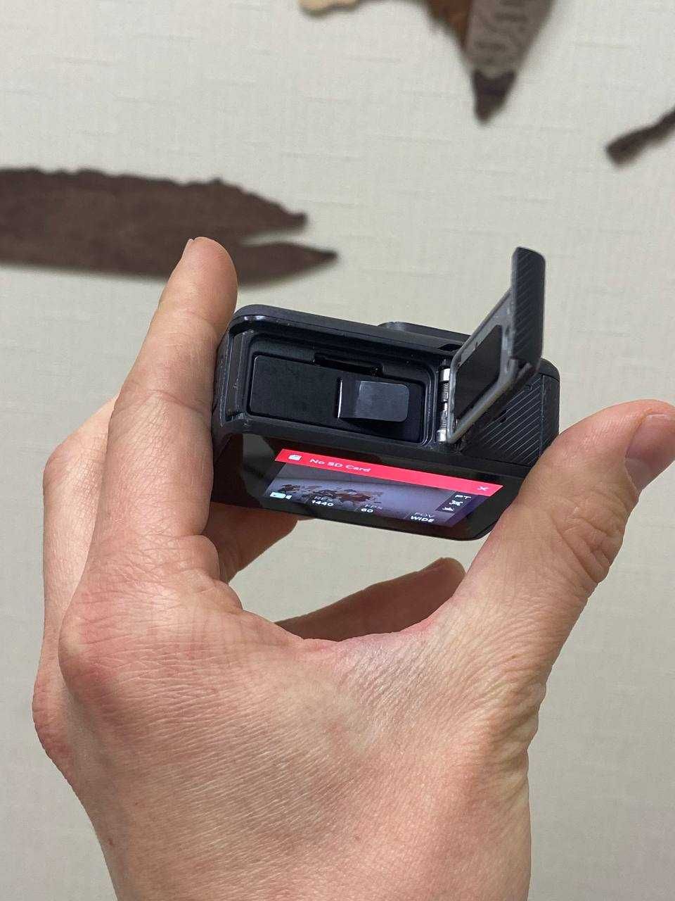 Камера GoPro Hero 6 + 1 запасний акумулятор та кріплення