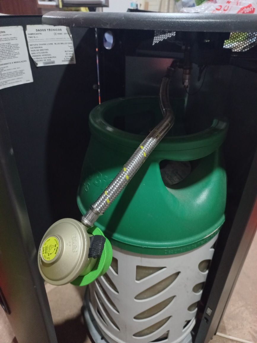 Aquecedor com garrafa de gás