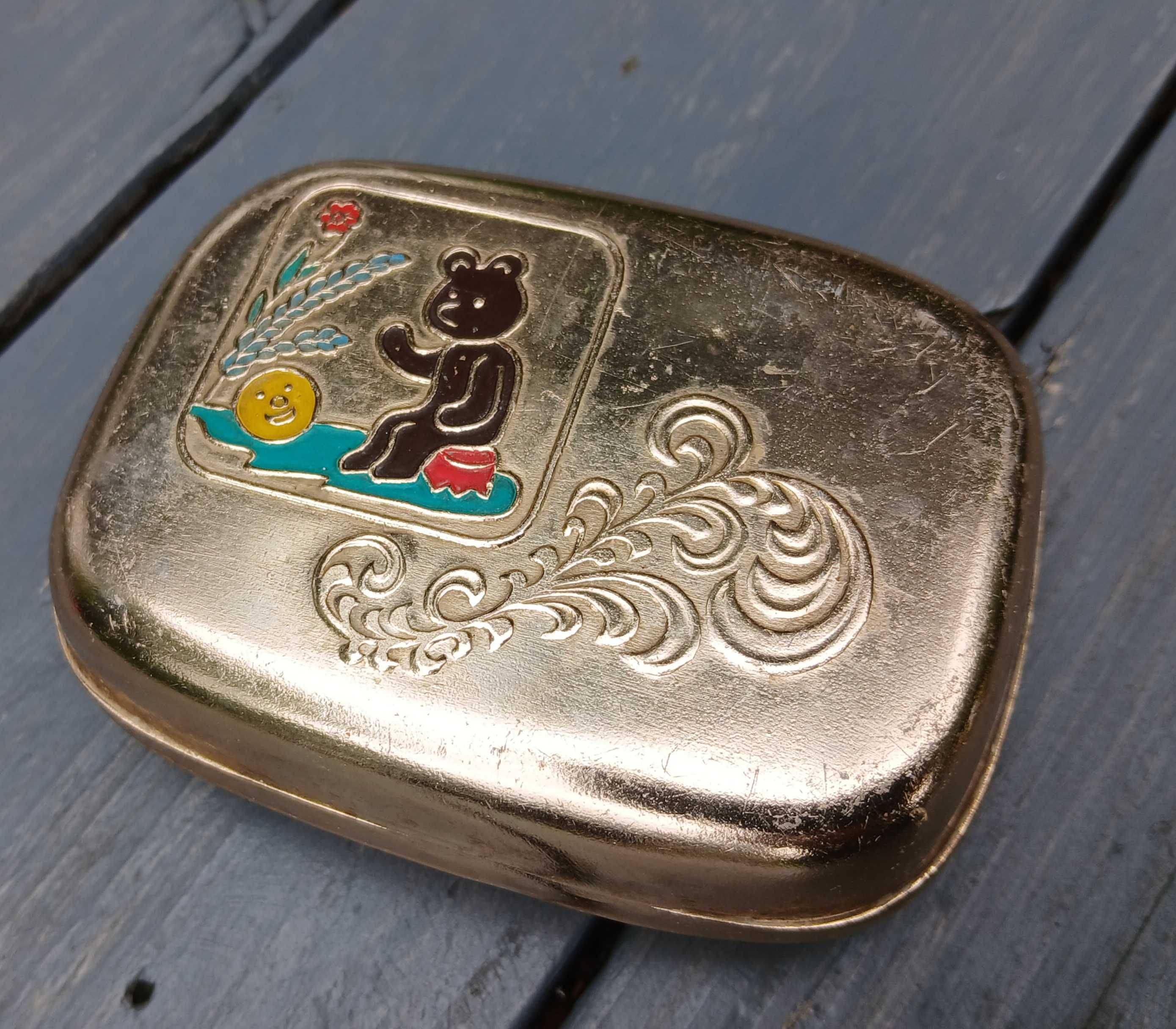 Mydelniczka Retro
