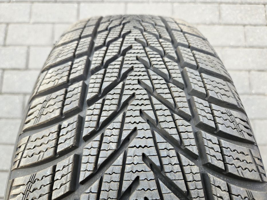 2x 205/60R16 96H XL Goodyear UltraGrip Performance 3 / 2024r. [1044]