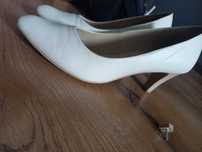 Buty ślubne skòrzane rozmiar 38
