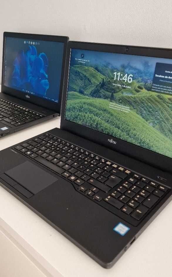 Fujitsu 15,5 i3-6006U 8GB 128GB SSD Win11 Pro+Office