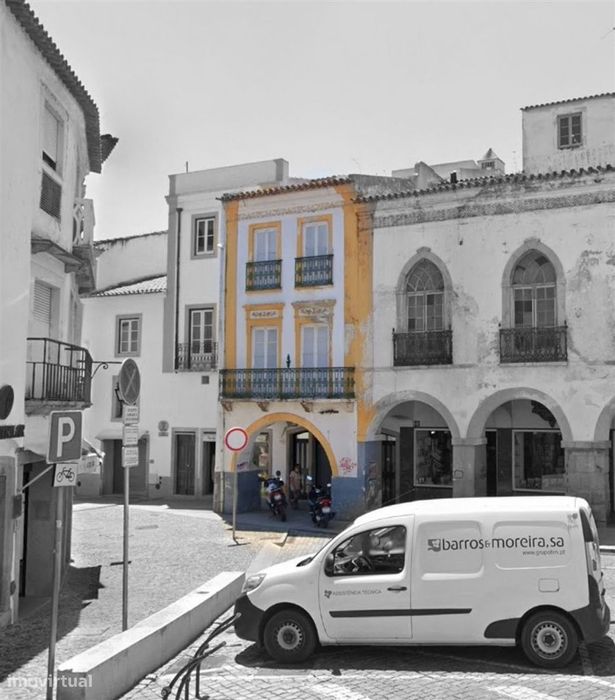 Moradia >=T10 Venda em Évora (São Mamede, Sé, São Pedro e Santo Antão)