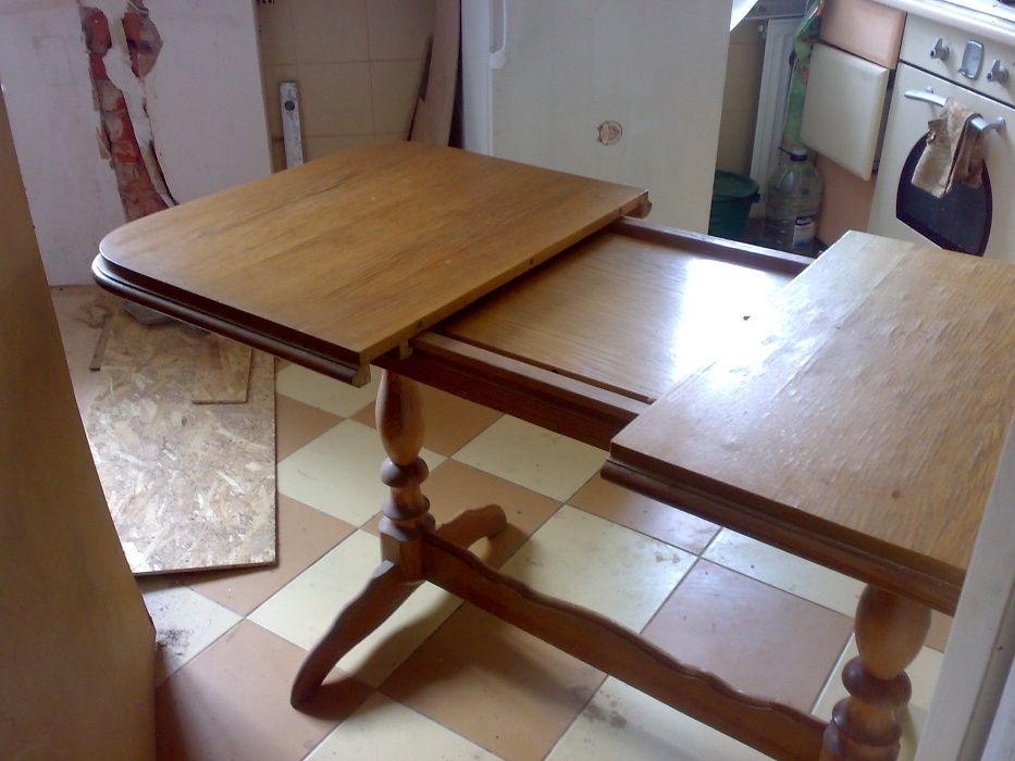 Продам стол из нат. дуба (раздвижной) резной работы (эксклюзив) 6850гр