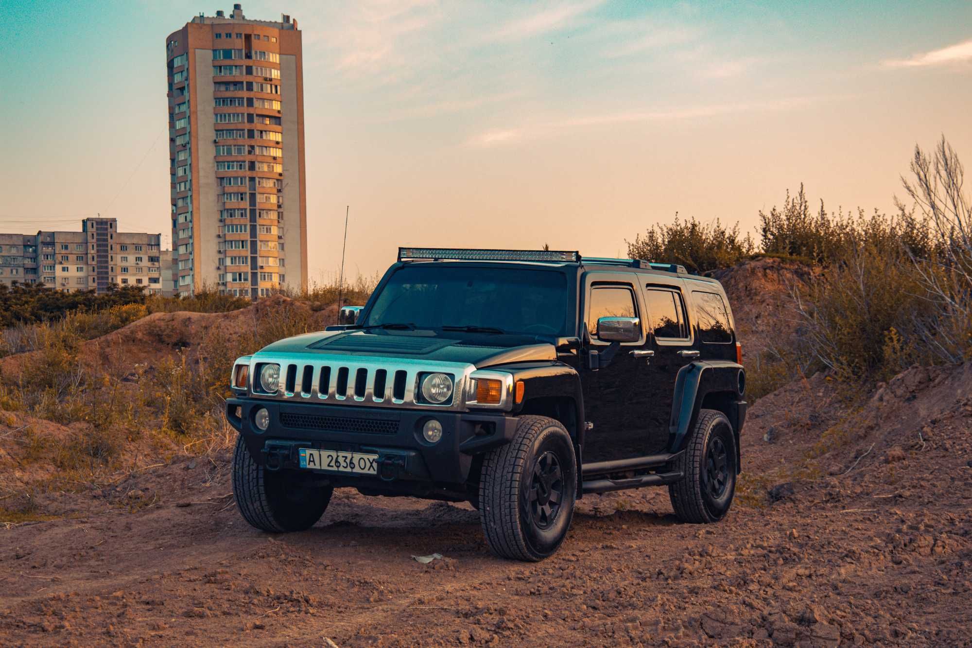 Настоящий Внедорожник Hummer H3 (рамный джип)
