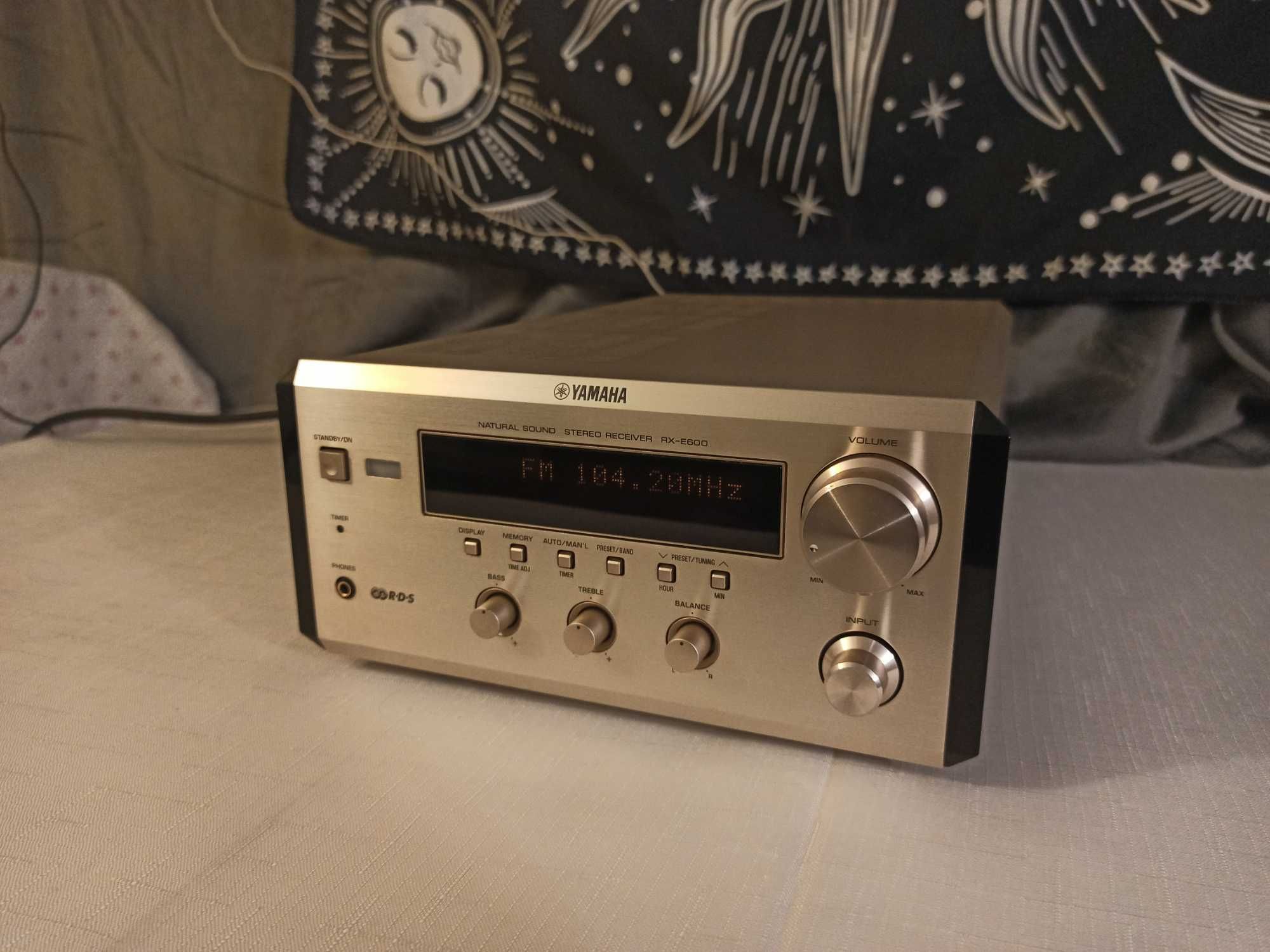 Amplituner wzmacniacz YAMAHA RX-E600