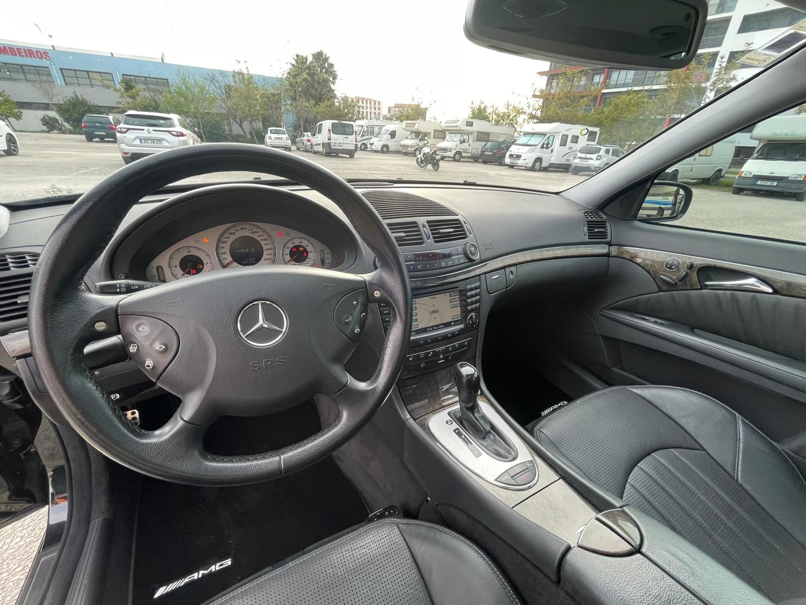 Mercedes-Benz E55 AMG S211