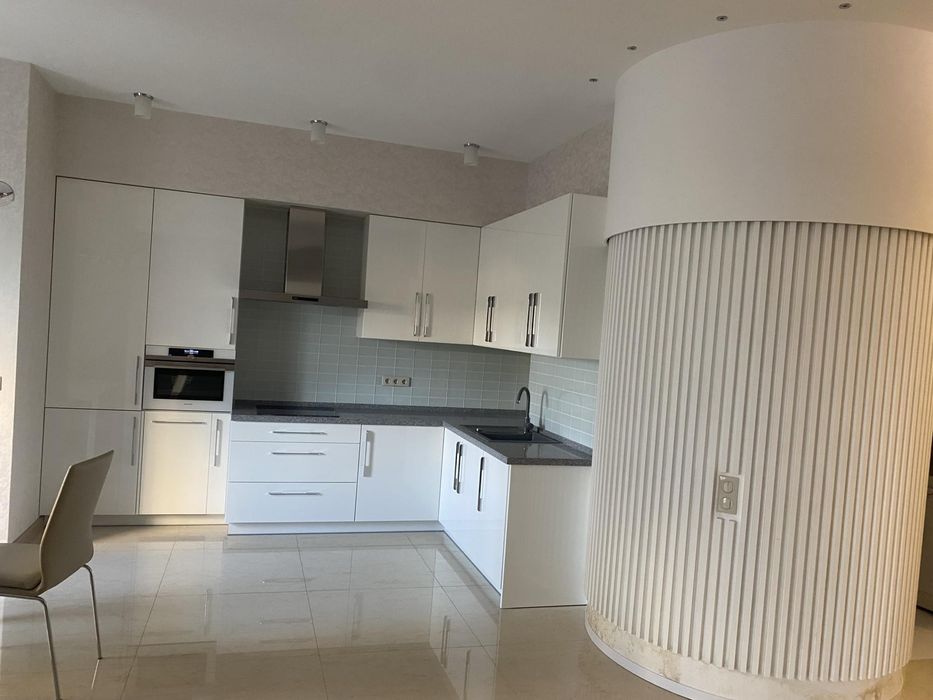 Продаж 1-ком 60 м/кв ЖК Пори року