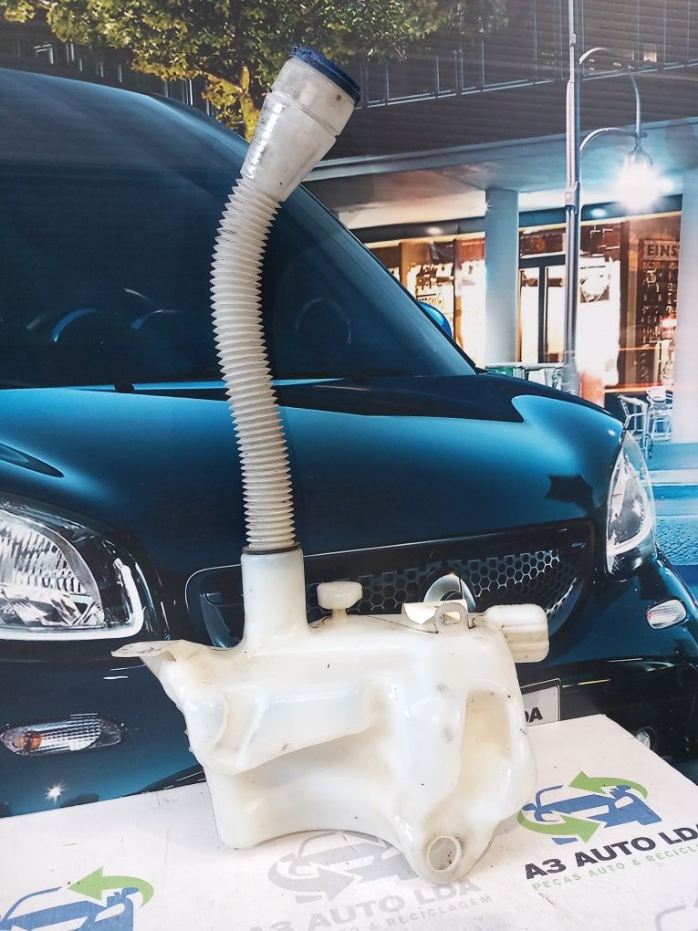 Depósito reservatório limpa vidros Citroën Berlingo Peugeot Partner