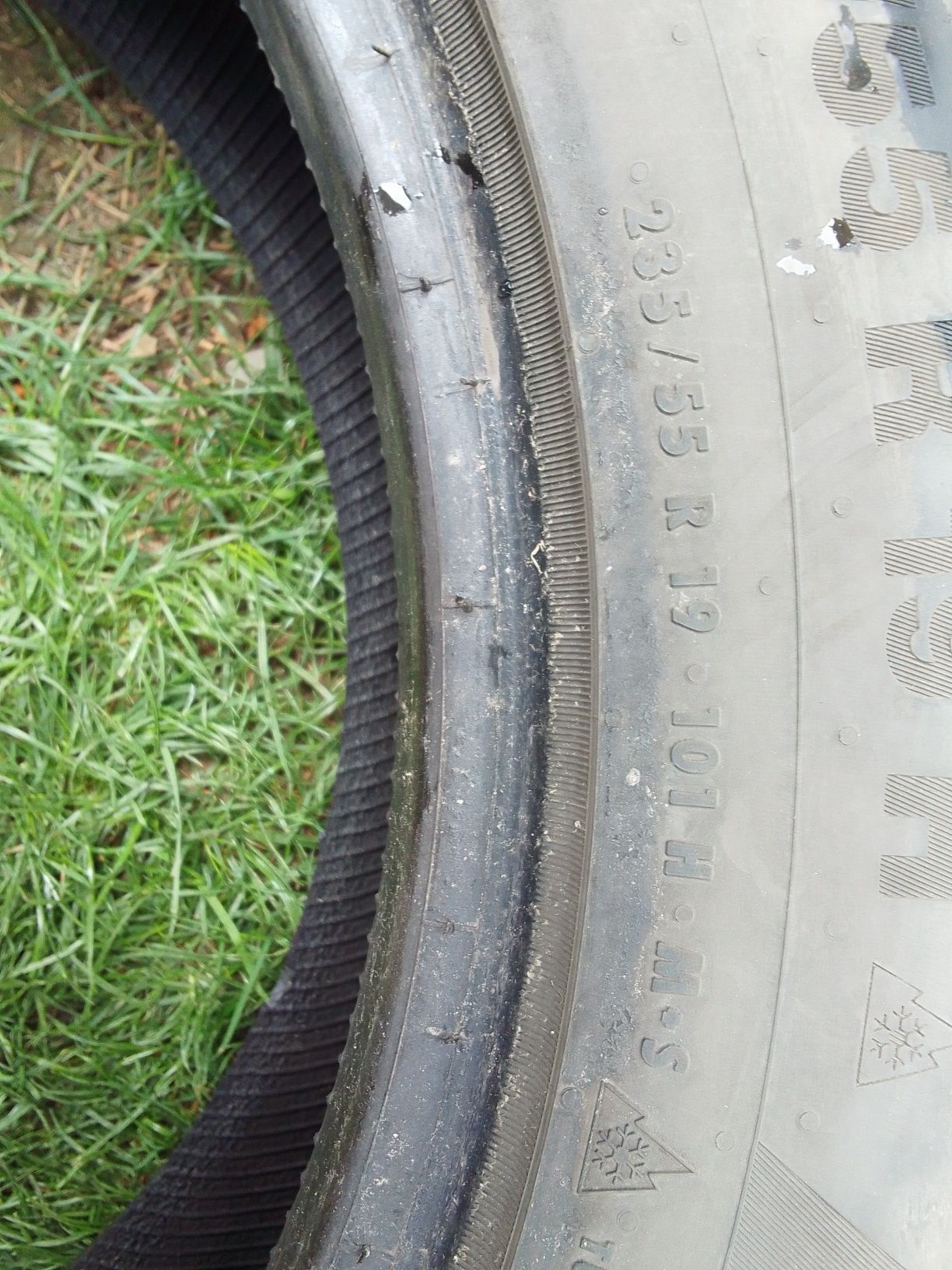 Opona zimowa 235/55r19 CONTINENTAL 6mm