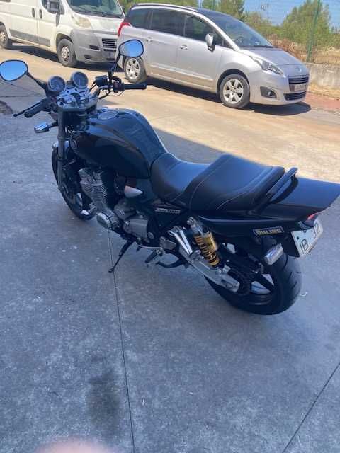 Yamaha XJR1300 de 2009